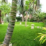 Rumah Saya Villa *