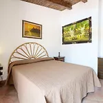 Rumah Saya Campofelice di Roccella